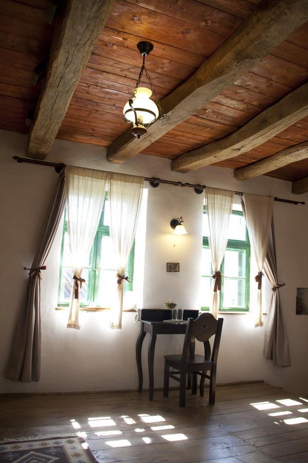 Casa Cu Zorele, Crit 189 Bagian luar foto